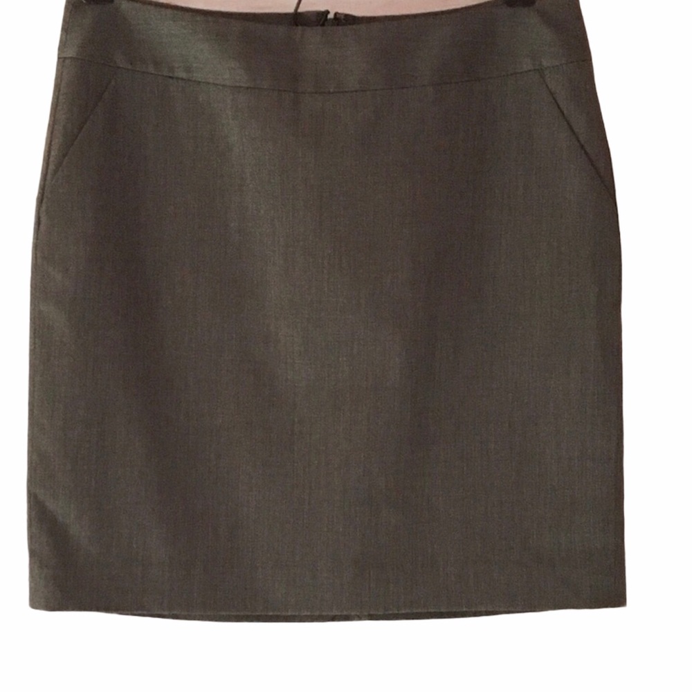 NWOT Banana Republic Gray Mini Skirt Size 6P